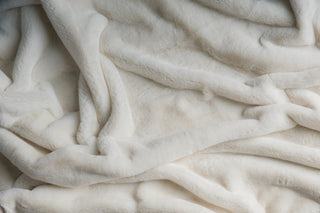 Luxe Solid Faux Fur Throw