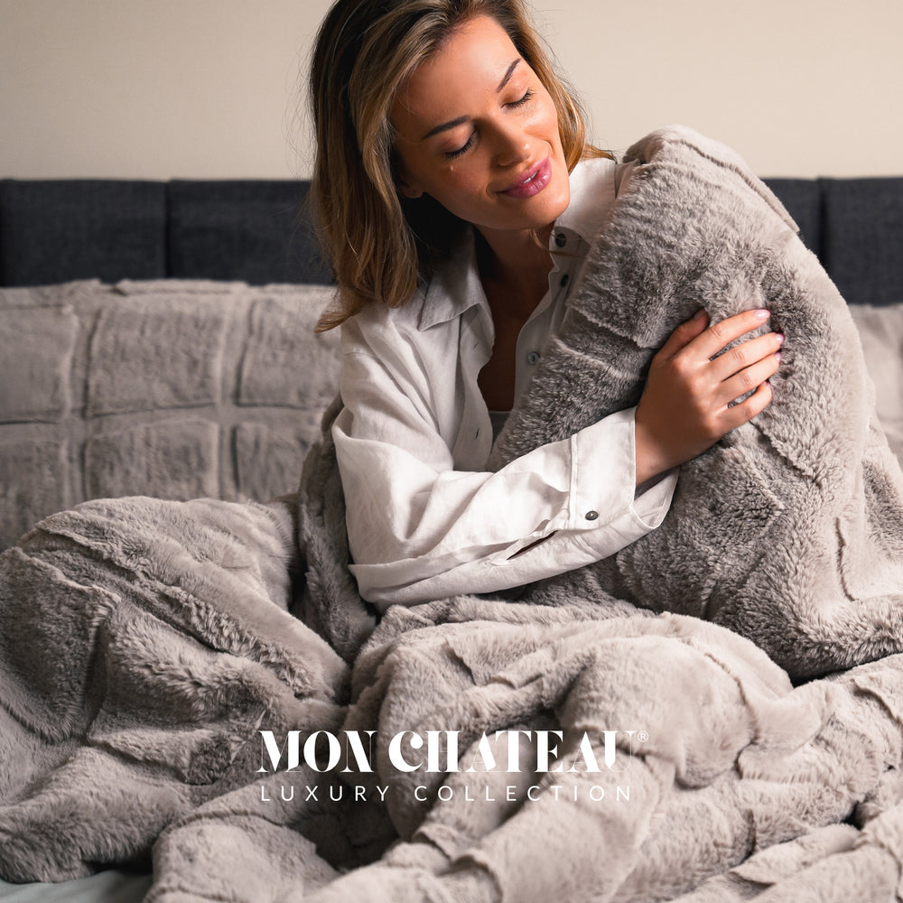 Faux Fur Quilted Comforter Set – Grey
