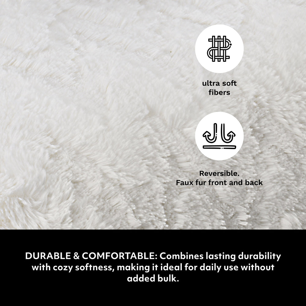 3D Jacquard Faux Fur Throw - Ivory