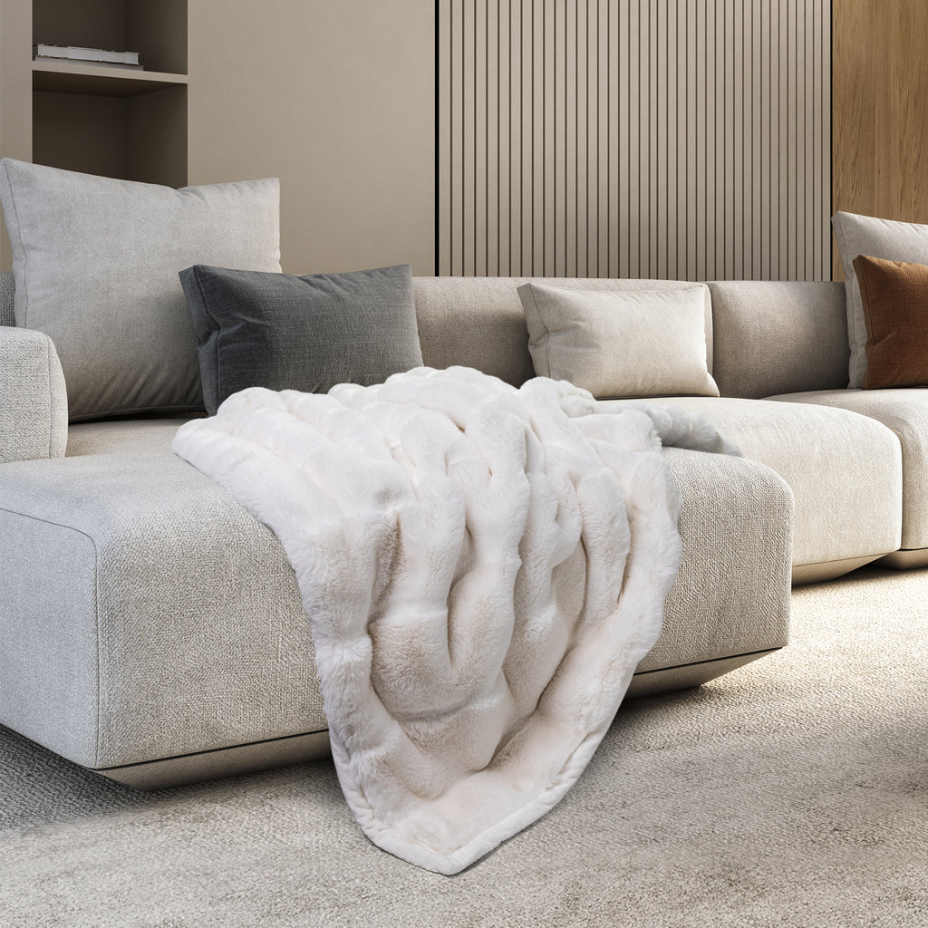The Hearthside Faux Fur Throw - Winter Cream – Mon Chateau