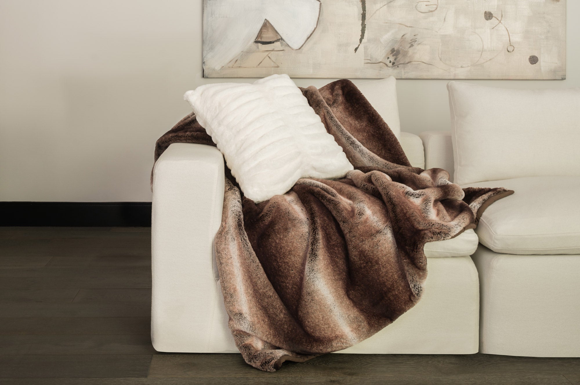 The Cloudfall Faux Fur Pillow - Chateau Cream – Mon Chateau