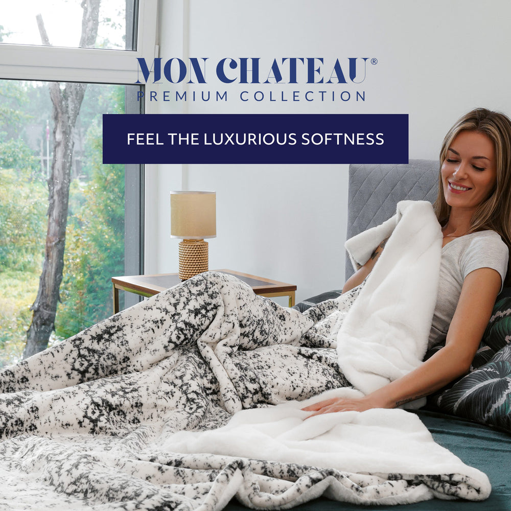Ultra Plush Flannel Throw - Abstract Print