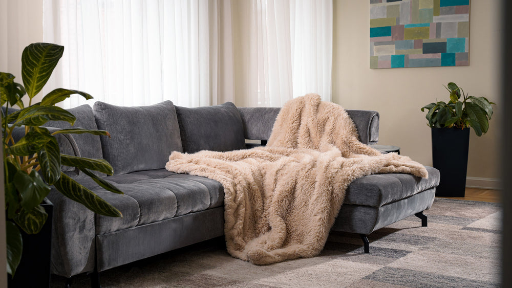 3D Jacquard Faux Fur Throw - Beige
